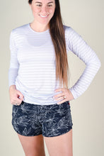 Load image into Gallery viewer, Loose Fit Breathable Long Sleeve Shirt